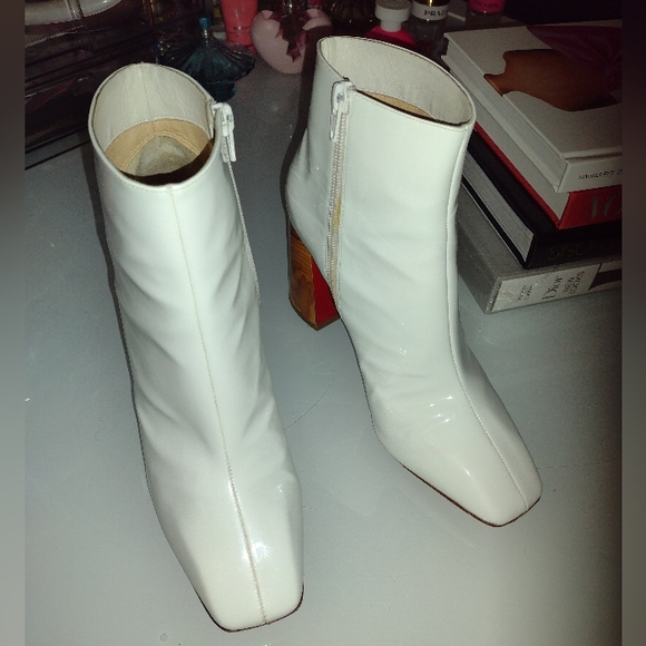 ON HOLD ♡ Christian Louboutin Hilconico 85 White Patent Leather Boots 39.5 - Picture 7 of 16